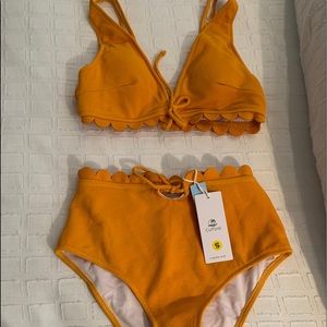 Cupshe bikini set